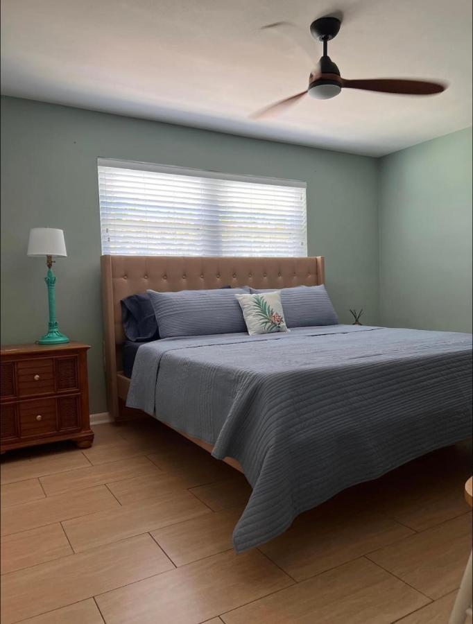 Cheerful Home With One Bedroom Cape Coral Bagian luar foto